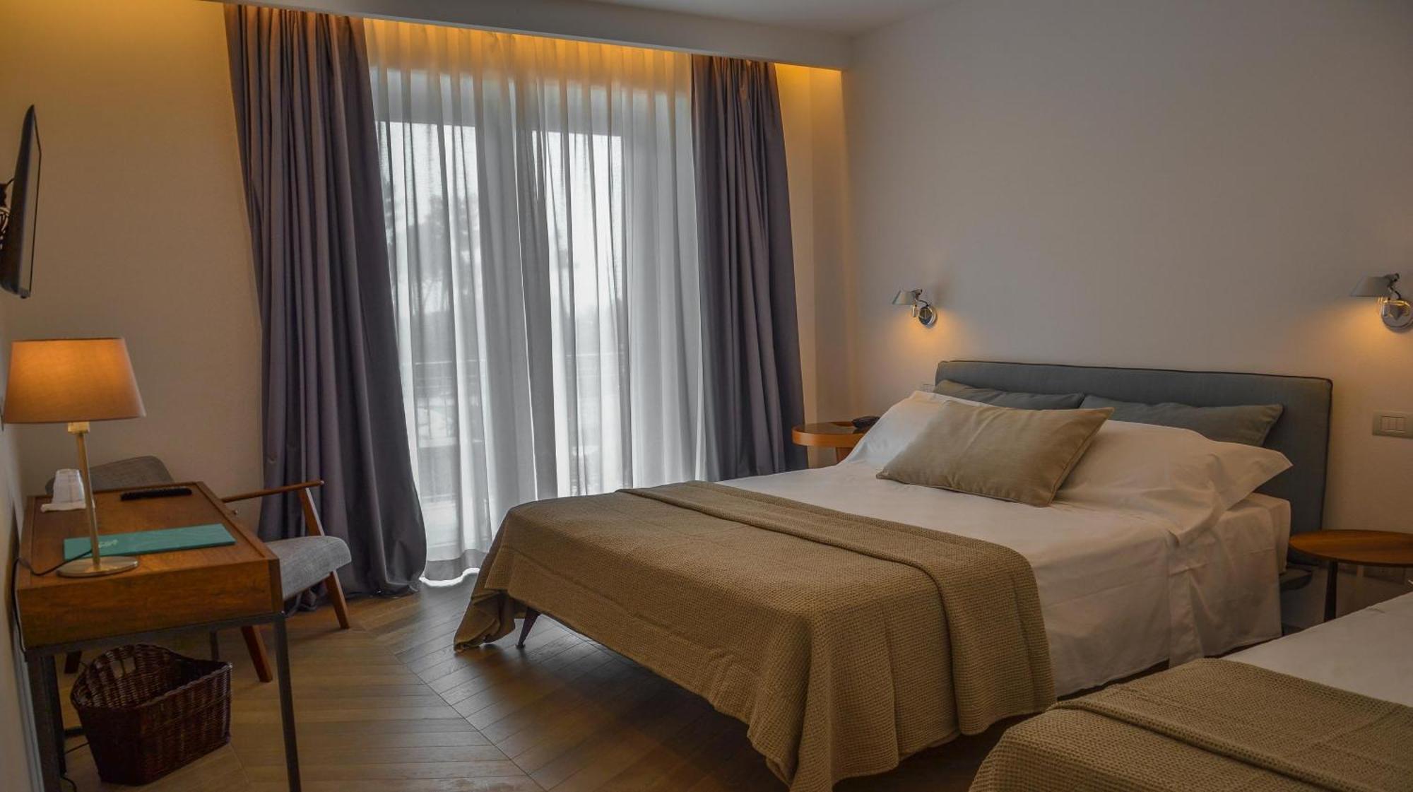 Hotel Villa Elsa Марина-ди-Масса Экстерьер фото