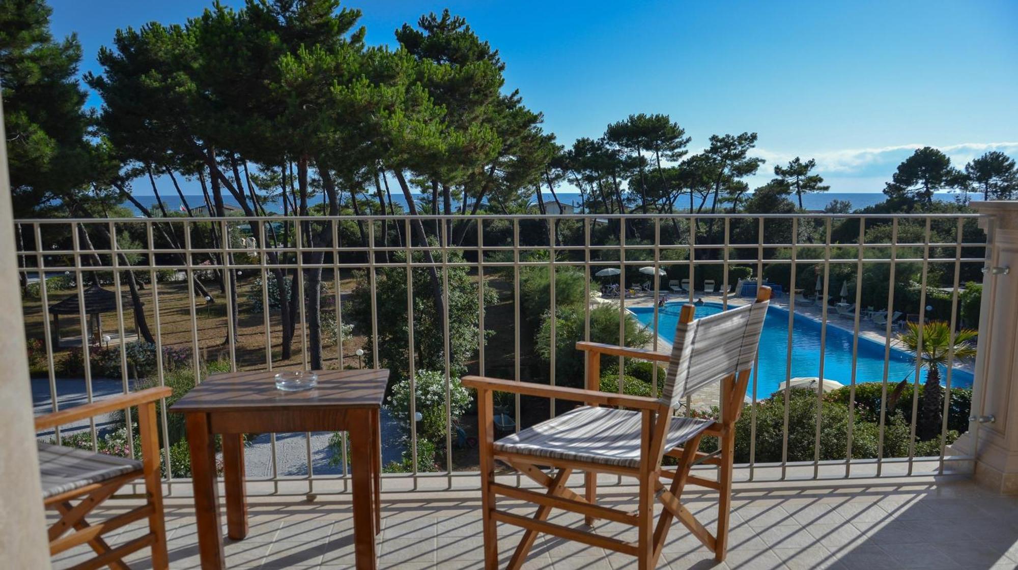 Hotel Villa Elsa Марина-ди-Масса Экстерьер фото